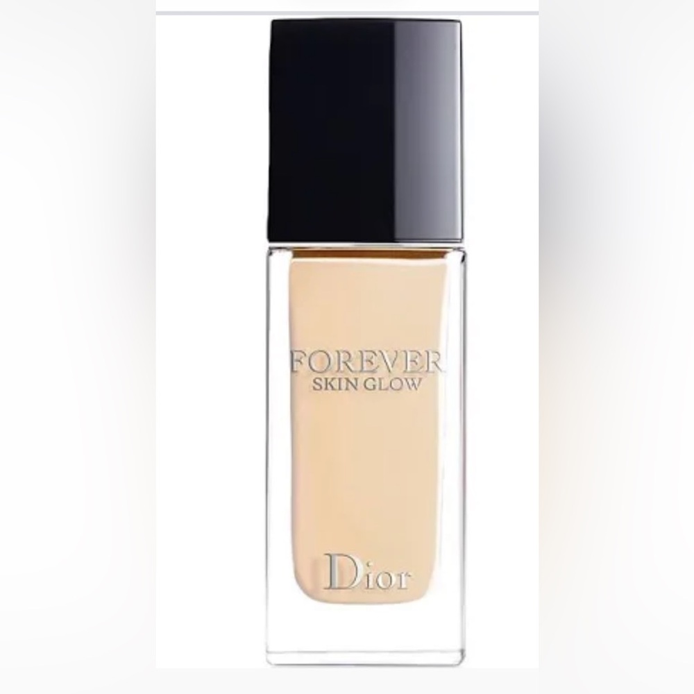 Dior Forever Skin Glow Foundation — Cream Beige with Black Cap